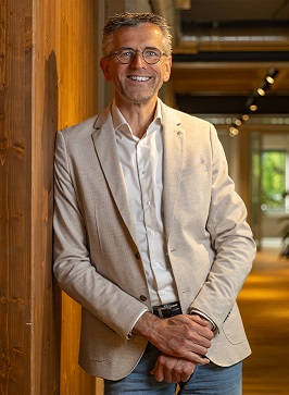 Tom Bröring
